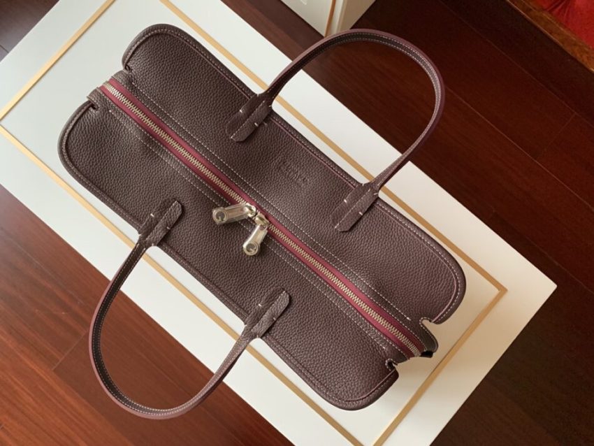 20200105_i1578155231_1771_3 Replica Goyard Hardy Bordeaux - Image 3
