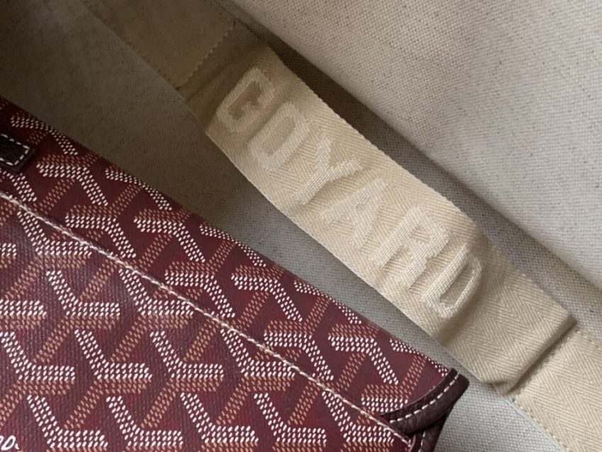20200105_i1578155231_7595_7 Replica Goyard Hardy Bordeaux - Image 7