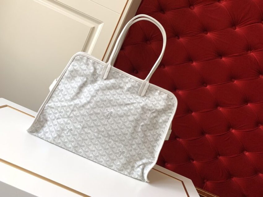 20200105_i1578155288_5136_2 Replica Goyard Hardy White - Image 6