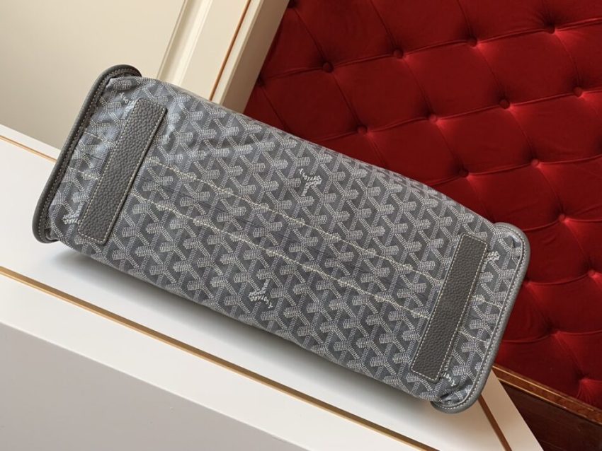 20200105_i1578155340_4666_5 Replica Goyard Hardy Grey - Image 4