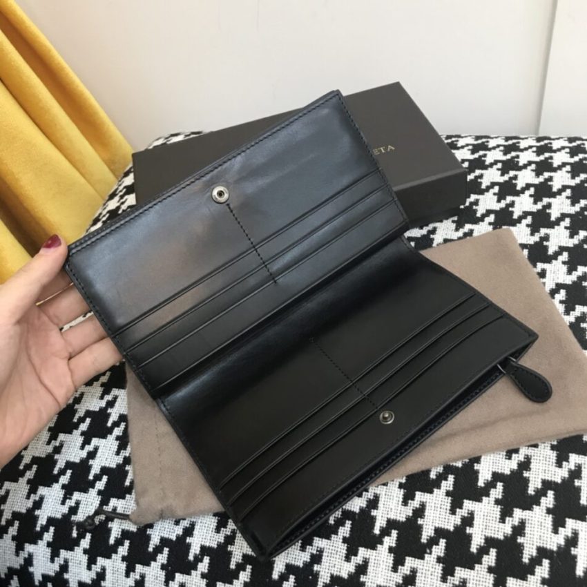 20200106_i1578281597_2_2 Replica Bottega Veneta Intrecciato Pouch - Image 2