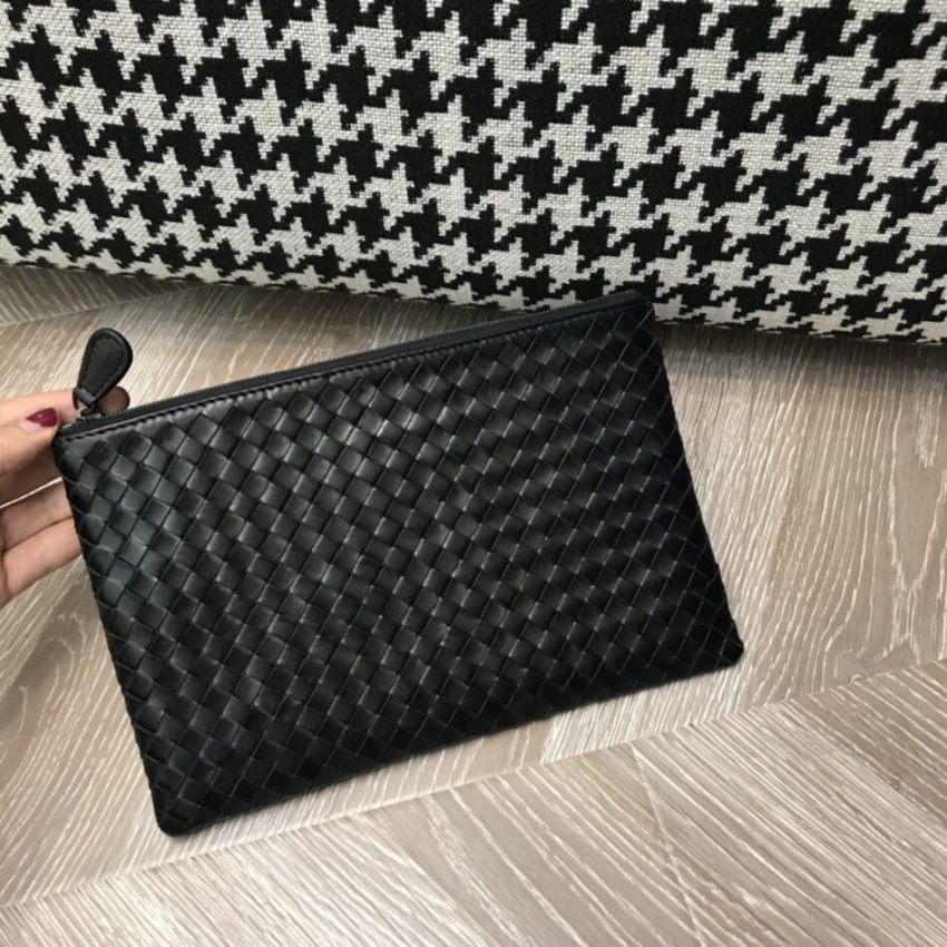 20200406_i1586150984_2034_0 Replica Bottega Veneta Envelope Pouch - Image 4