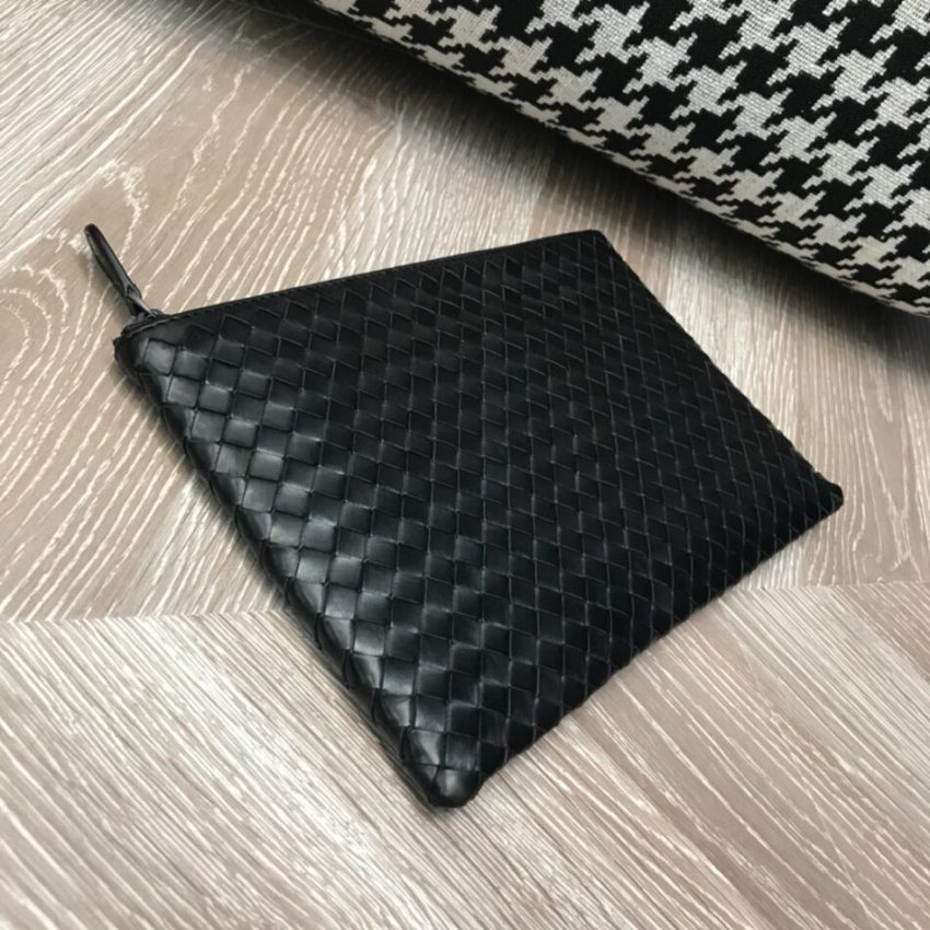 20200406_i1586150984_2818_1 Replica Bottega Veneta Envelope Pouch - Image 5
