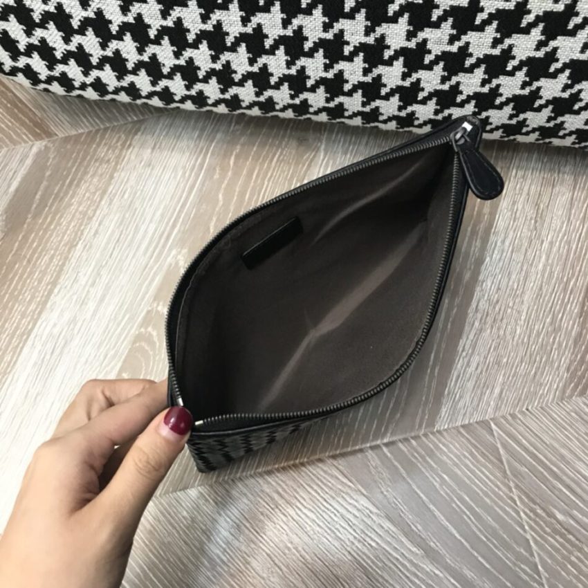 20200406_i1586150984_9032_4 Replica Bottega Veneta Envelope Pouch - Image 9