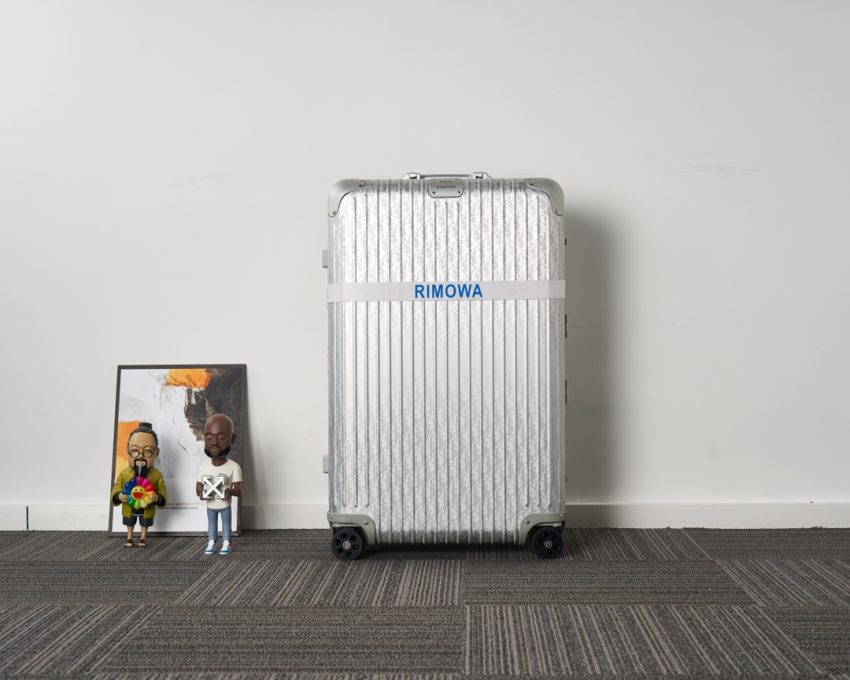 20200910_i1599752483_2369_5 Replica Rimowa & Dior Suitcase Silver - Image 3