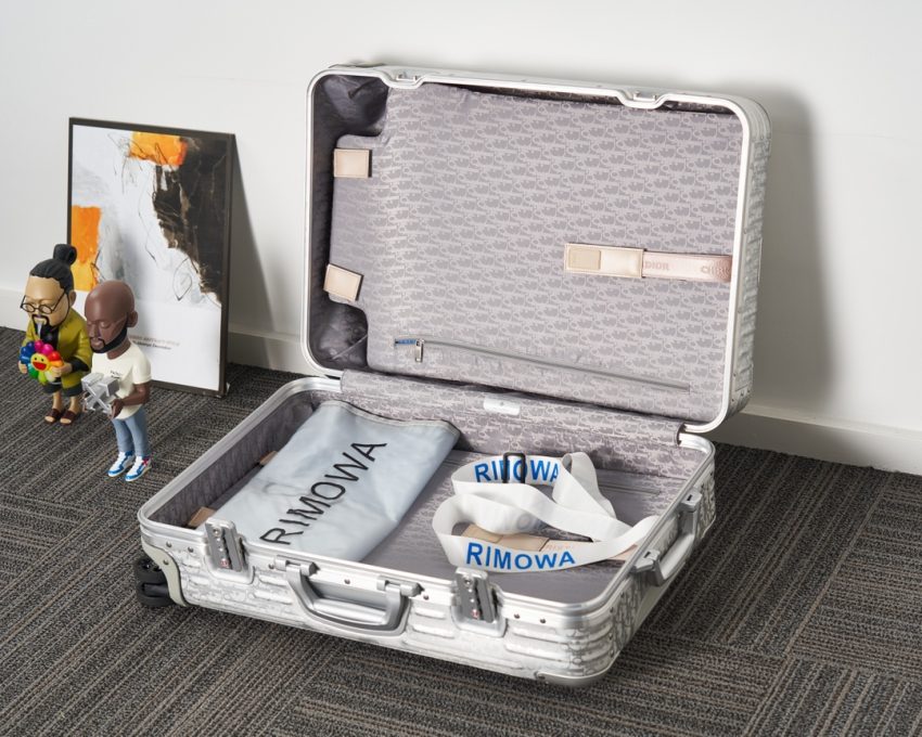 20200910_i1599752483_5434_8 Replica Rimowa & Dior Suitcase Silver - Image 6