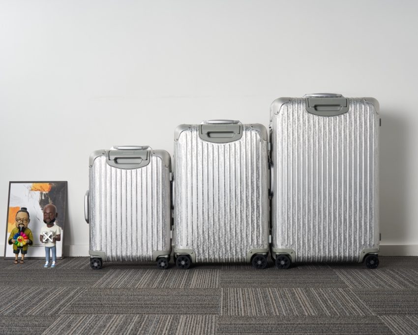 20200910_i1599752483_6655_1 Replica Rimowa & Dior Suitcase Silver - Image 7