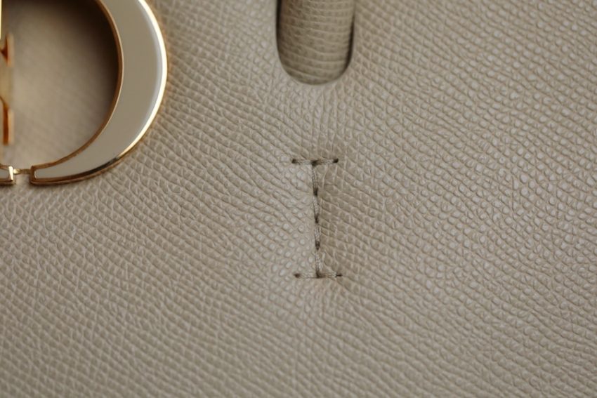 20201103_i1604391065_5161_3 Replica Dior St Honoré Tote Beige - Image 6