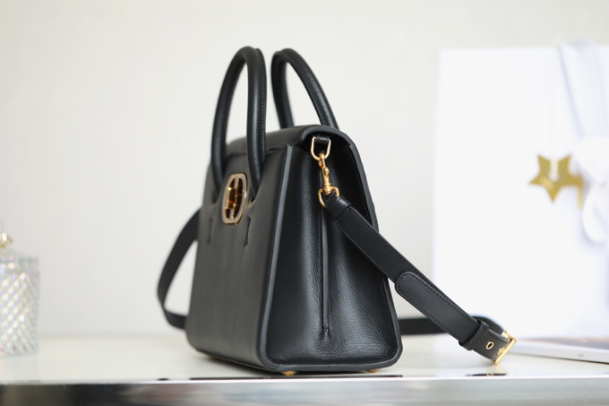 20210517_i1621263046_2774_5 Replica Dior St Honoré Tote Black - Image 5