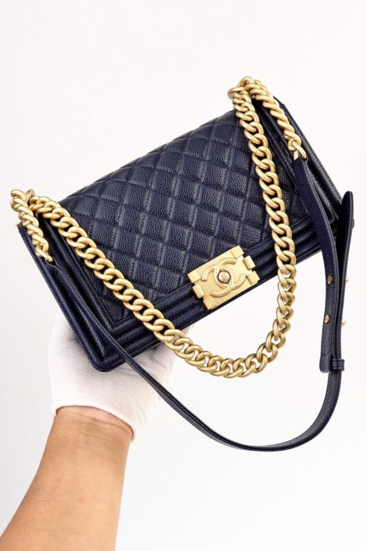 20210807_i1628332091_2711_0 Replica CHANEL Le Boy Dark Blue