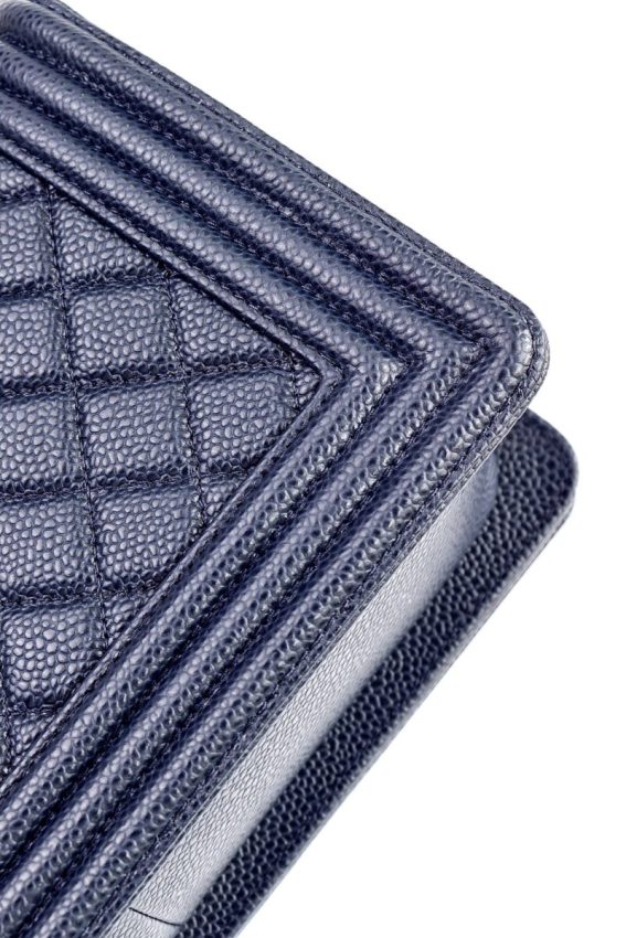 20210807_i1628332144_1823_0 Replica CHANEL Le Boy Dark Blue - Image 8