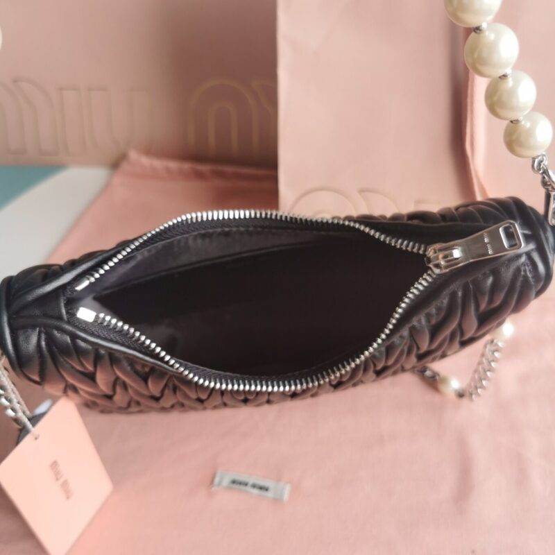 20210812_i1628751323_8526_6 Replica Miu Miu Matelassé Pearl Black - Image 8