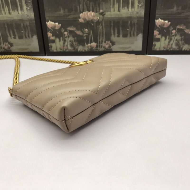 20210910_i1631240094_6342_6 Replica Gucci Marmont Matelasse Wallet On Chain Beige - Image 6