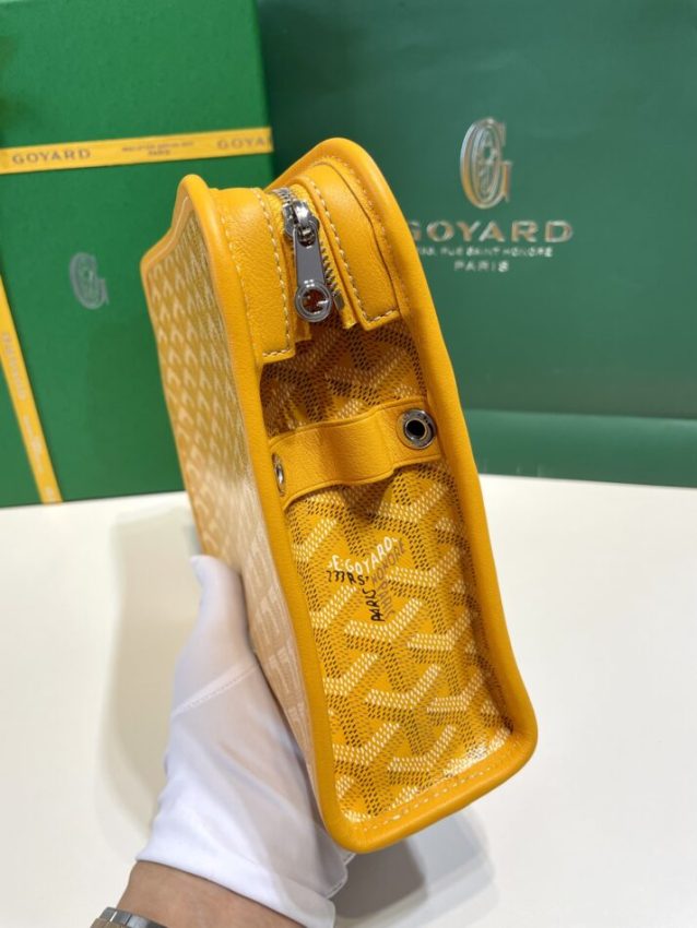 20211010_i1633846788_4073_4 Replica Goyard Jouvence Toiletry Bag Yellow - Image 6