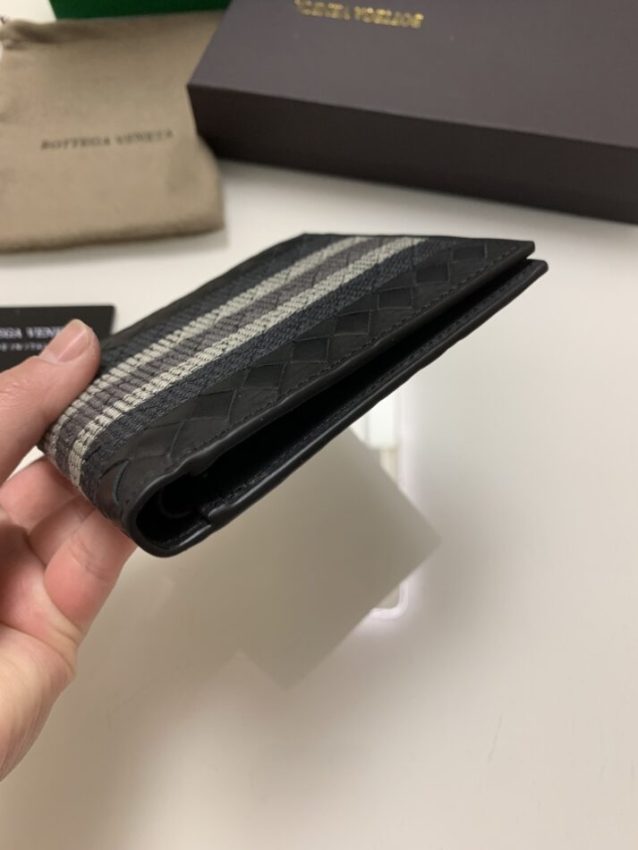 20220312_i1647100444_1051_2 Replica Bottega Veneta 2 Fold Wallet Exclusive - Image 2