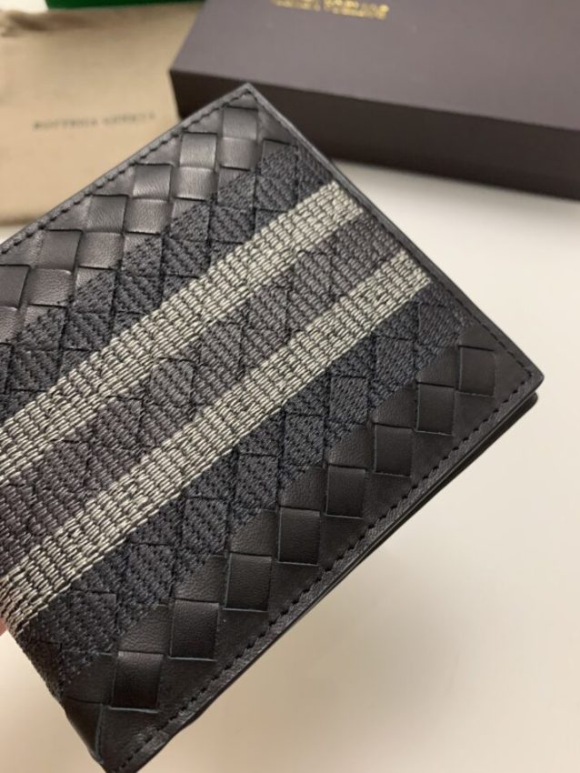 20220312_i1647100444_7000_3 Replica Bottega Veneta 2 Fold Wallet Exclusive - Image 4