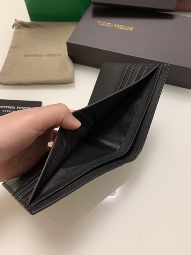 20220312_i1647100444_7862_6 Replica Bottega Veneta 2 Fold Wallet Exclusive - Image 5