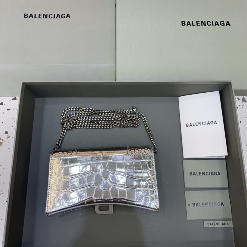 20220404_i1649040079_7935_1 Replica Balenciaga Hourglass On Chain Silver - Image 6