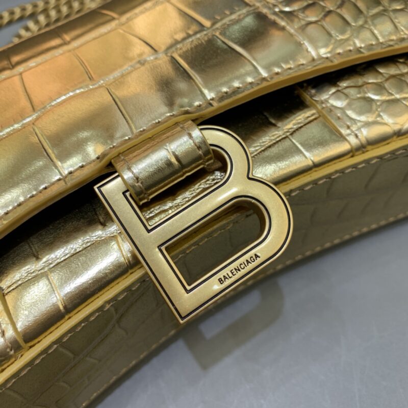 20220404_i1649040139_2943_4 Replica Balenciaga Hourglass On Chain Gold - Image 4