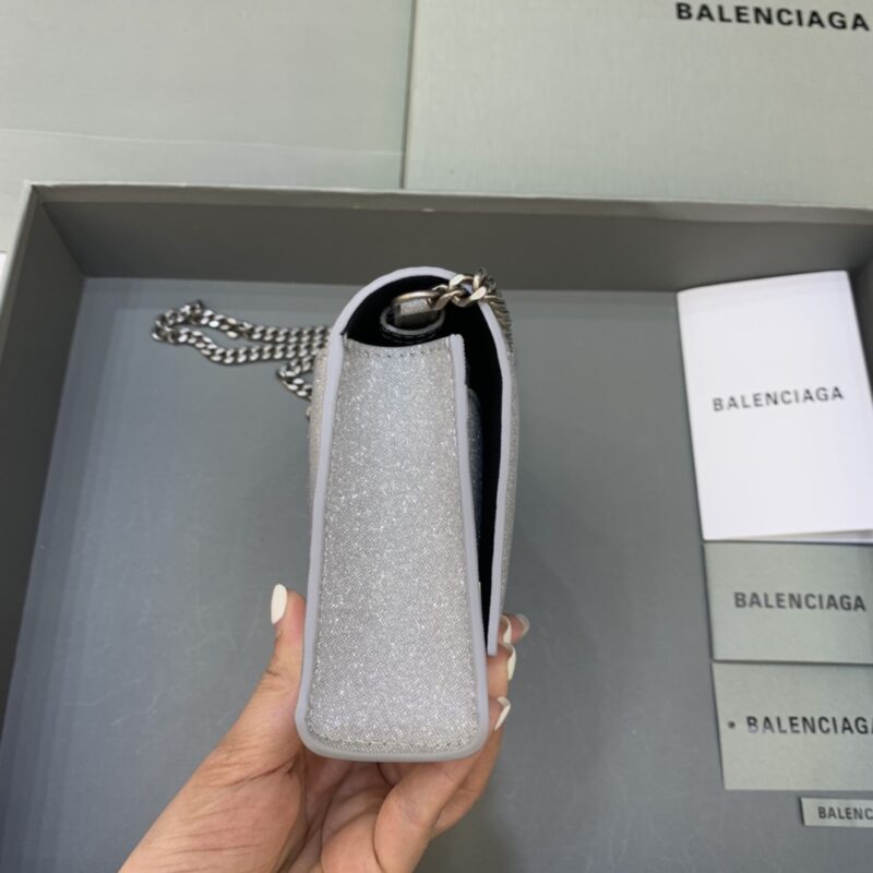 20220504_i1651633573_830_2 Replica Balenciaga Hourglass On Chain Shine Silver - Image 3