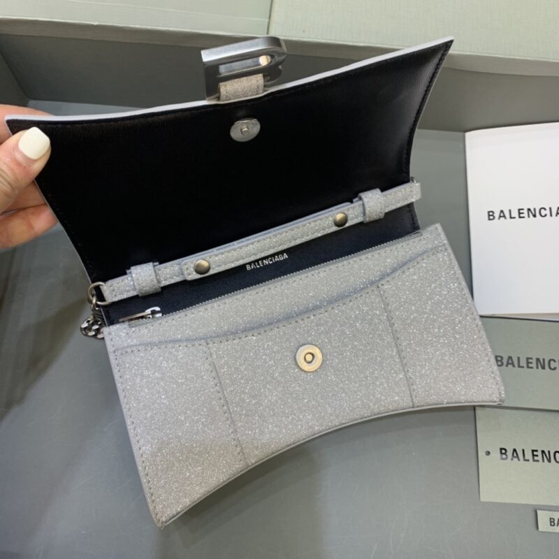20220504_i1651633573_9406_5 Replica Balenciaga Hourglass On Chain Shine Silver - Image 8