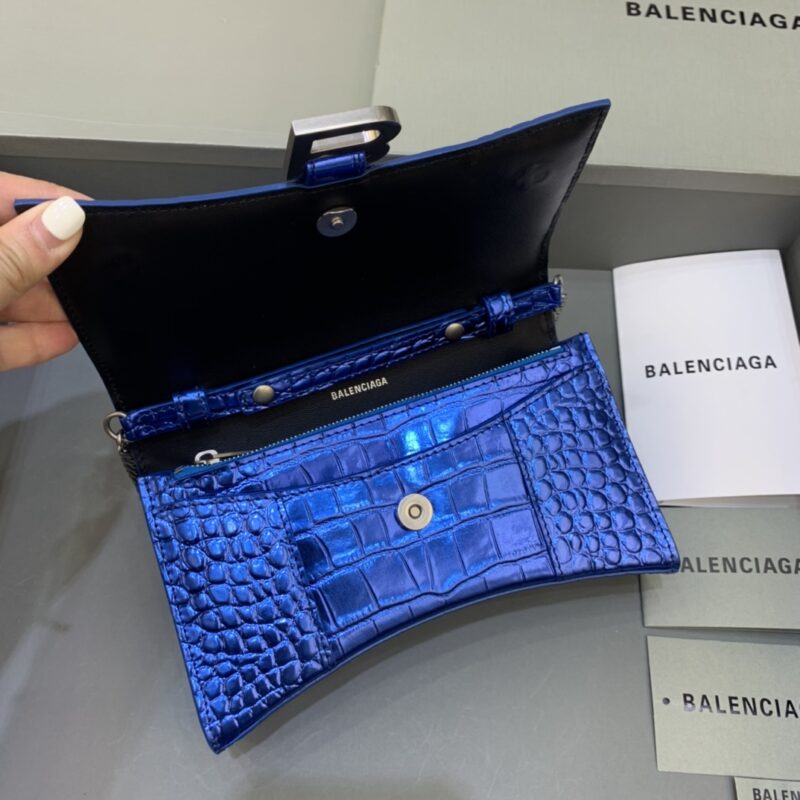 20220504_i1651633629_8279_5 Replica Balenciaga Hourglass On Chain Blue - Image 8