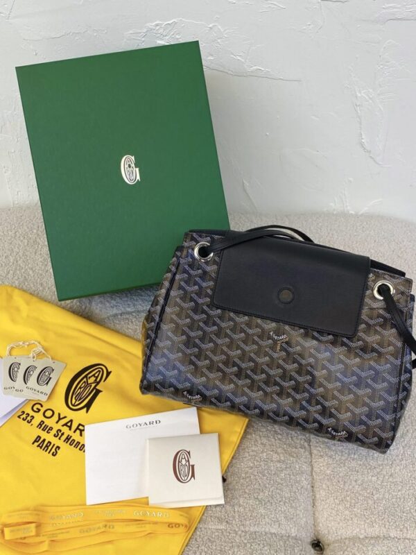 20220616_i1655376720_6296_0 Replica Goyard Rouette Souple Black