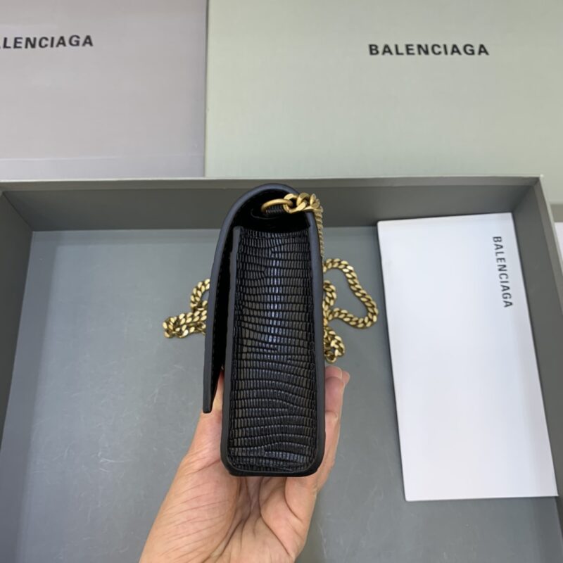 20220618_i1655520272_6307_3 Replica Balenciaga Hourglass On Chain Black - Image 6