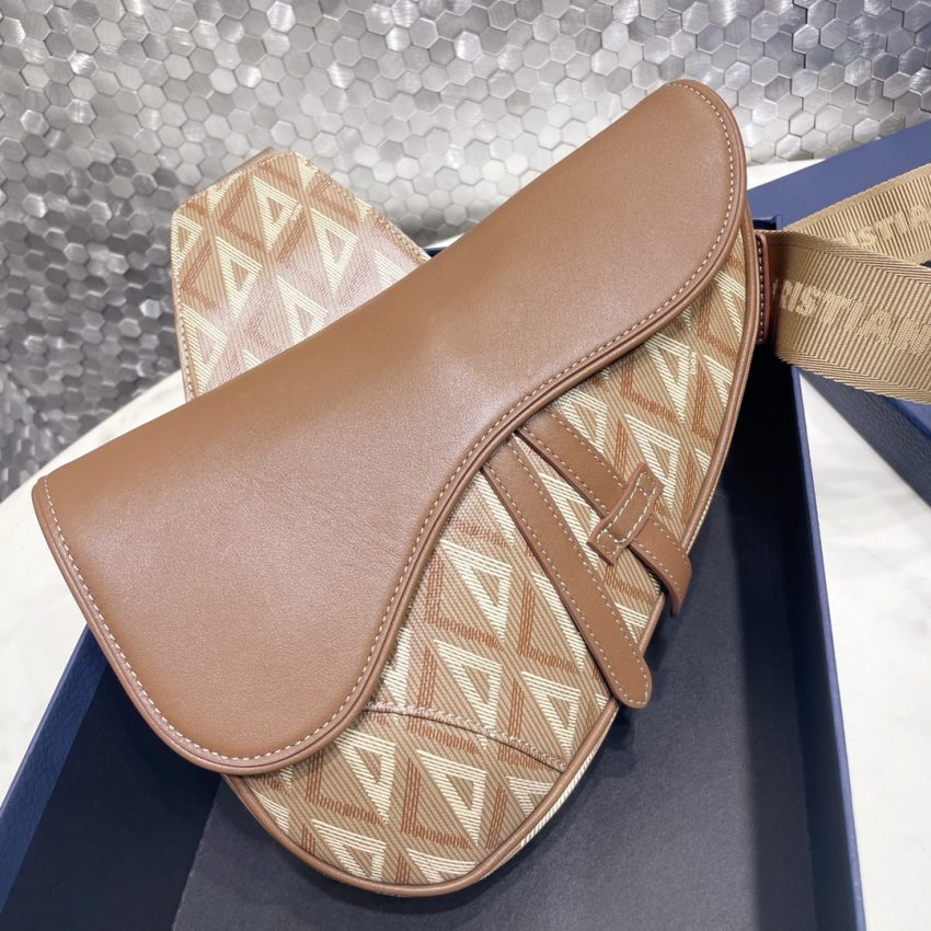 20220618_i1655534829_4767_1 Replica Dior Saddle Bag Brown Triangle - Image 4