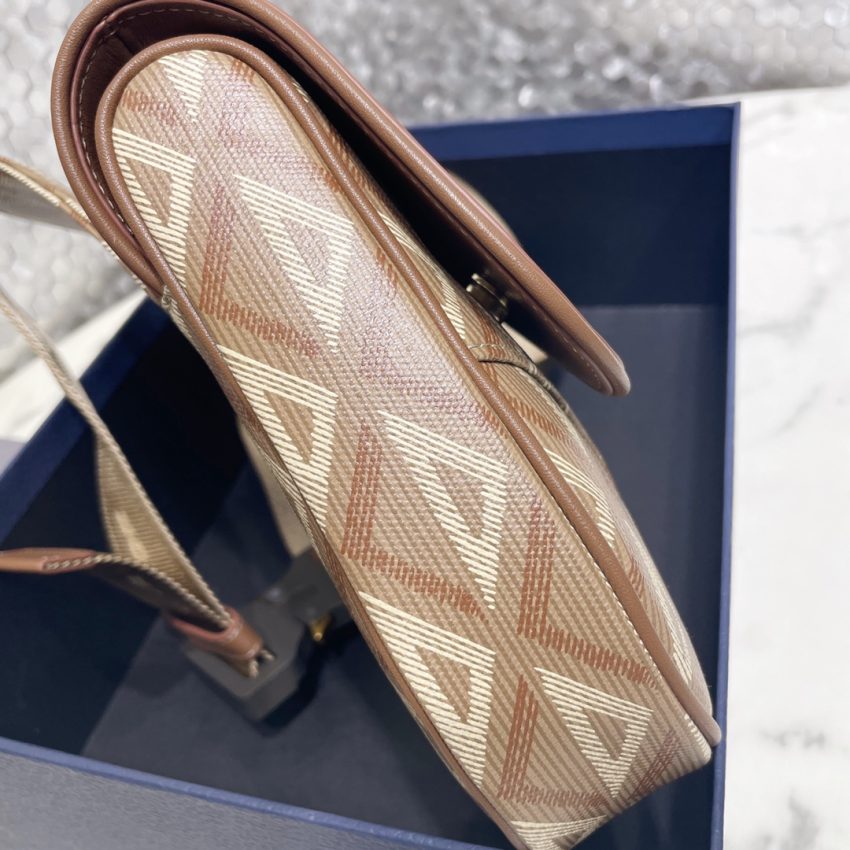 20220618_i1655534829_9021_2 Replica Dior Saddle Bag Brown Triangle - Image 6