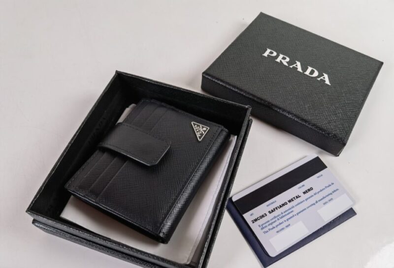 20220620_i1655658032_134_8 Replica Prada Saffiano Two Fold Compact Wallet
