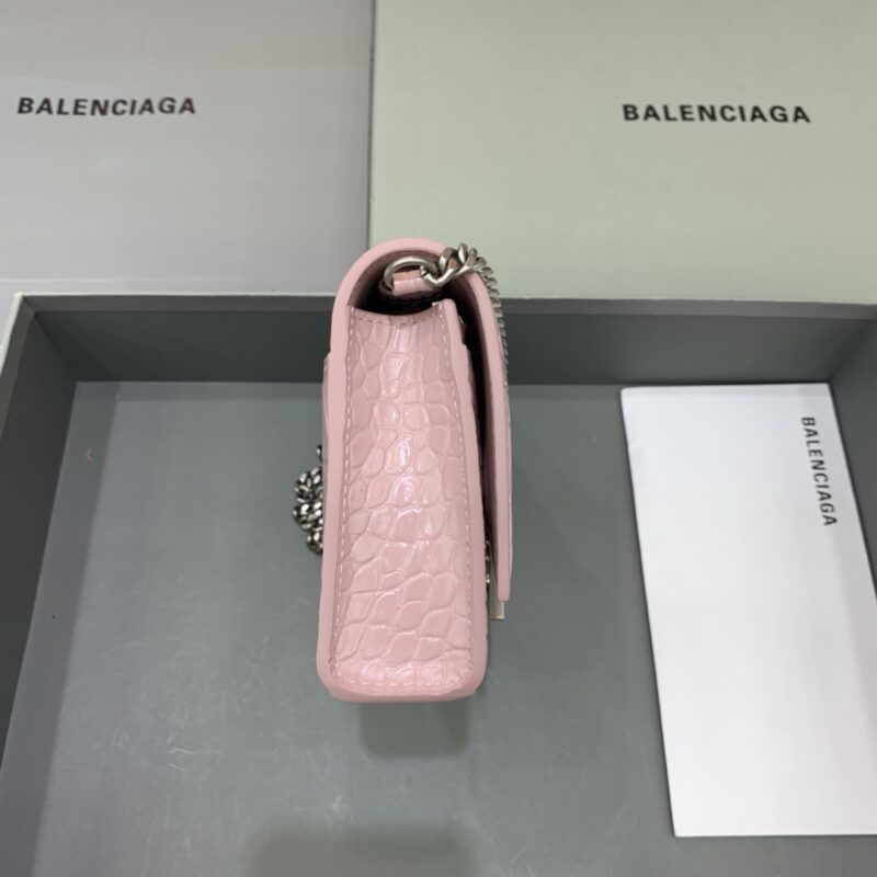 20220715_i1657852272_6944_2 Replica Balenciaga Hourglass On Chain Pink - Image 7