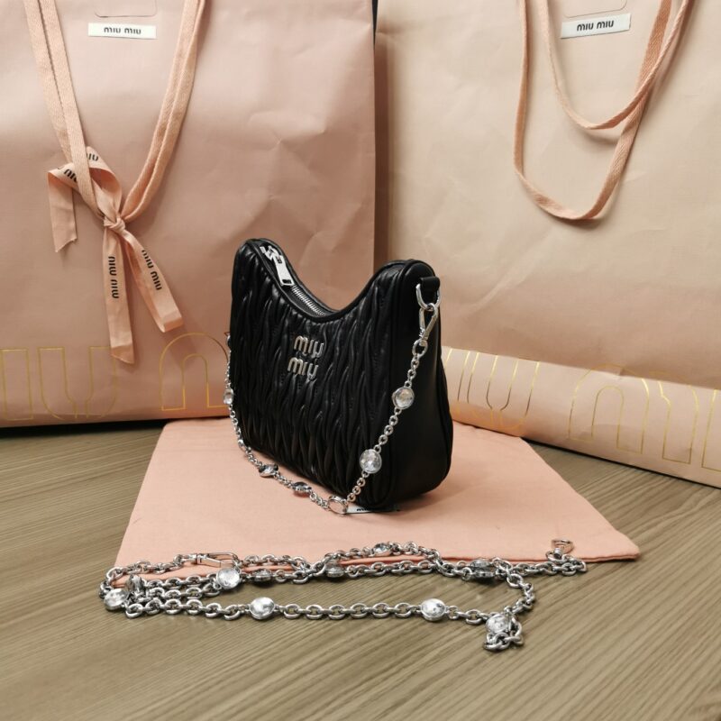 20220721_a1658334645714_6483 Replica Miu Miu Matelassé Crystal Black - Image 3