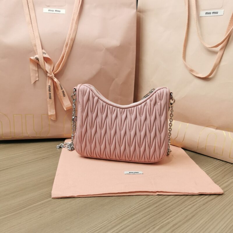 20220721_a1658334683382_8841 Replica Miu Miu Matelassé Crystal Pink - Image 2