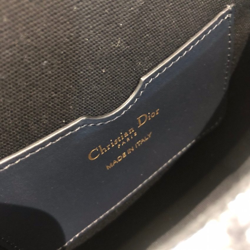 20220821_i1661067512_1343_8-1-1 Replica Dior Bobby CD Print - Image 4