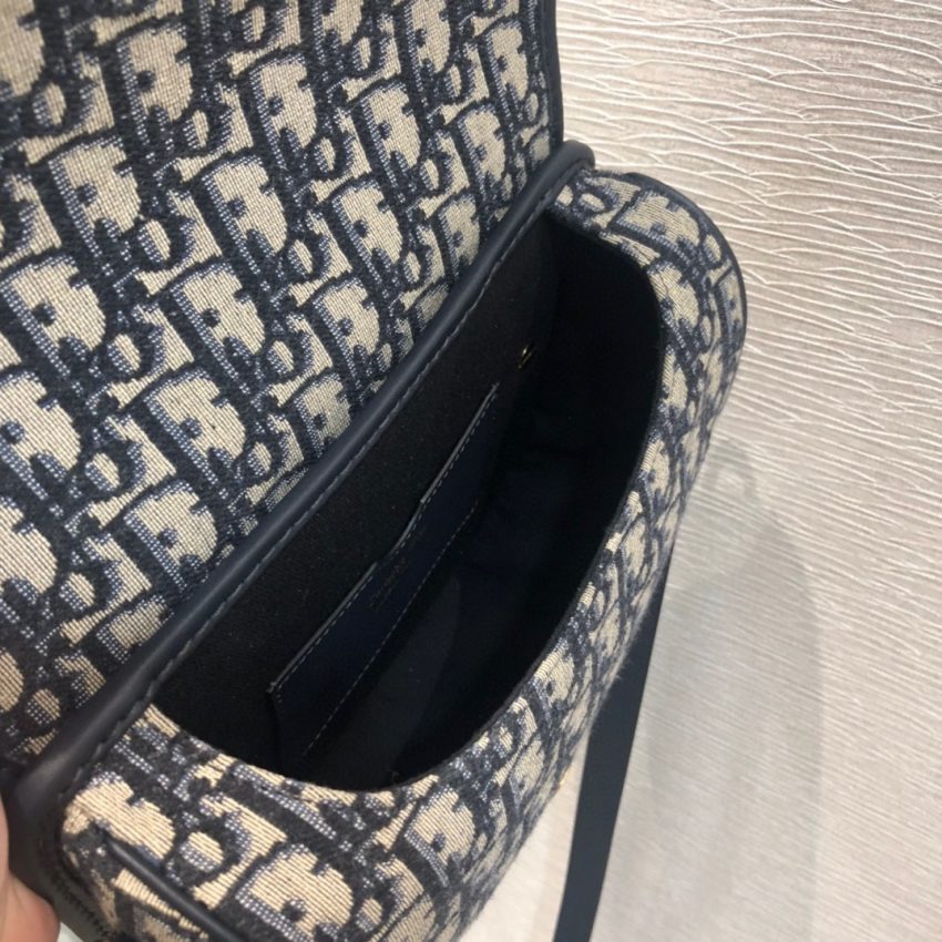 20220821_i1661067512_5324_7-1-1 Replica Dior Bobby CD Print - Image 8
