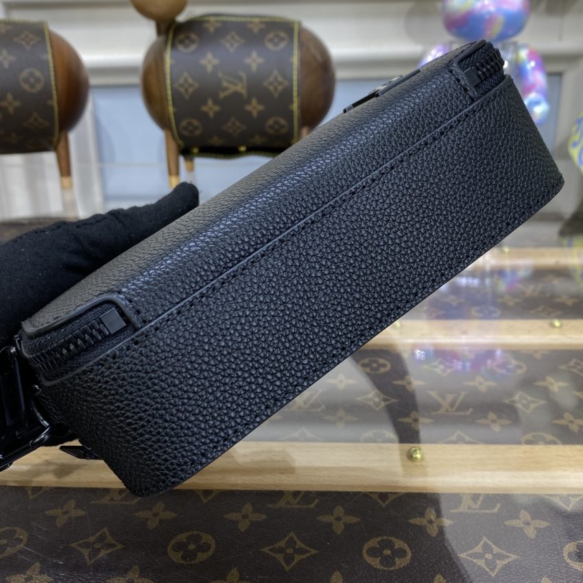 20221231_i1672486412_6220_3 Replica Louis Vuitton Alpha Messenger Black - Image 7
