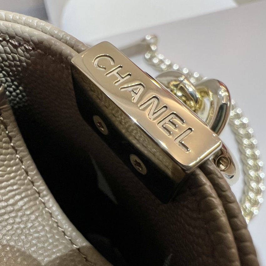 20230221_i1676910742_973_7-1-1 Replica CHANEL Le Boy Milk Tea - Image 2
