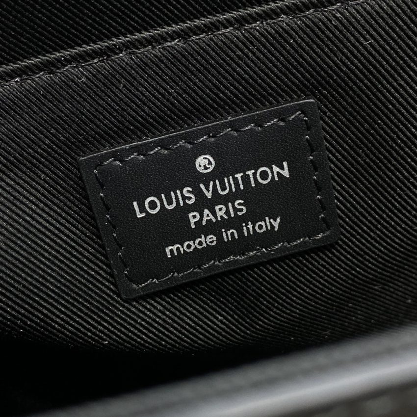 20230306_i1678100139_3422_7 Replica Louis Vuitton Sac Plat Mini - Image 4