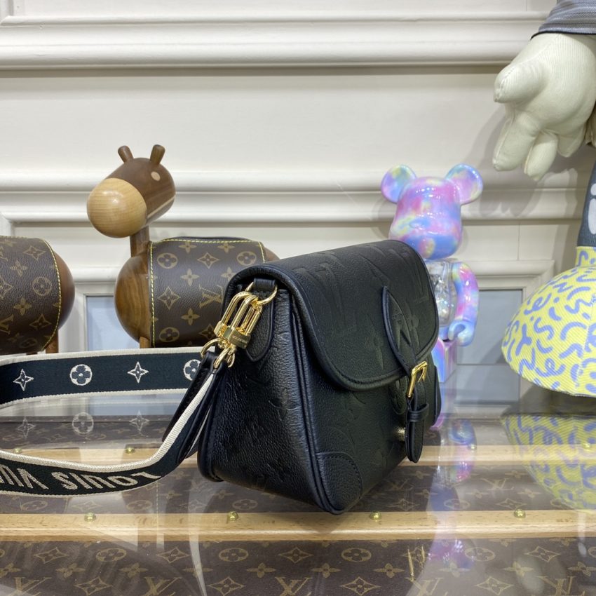 20230329_i1680088724_9625_2 Replica Louis Vuitton Nano Diane Satchel Black - Image 9