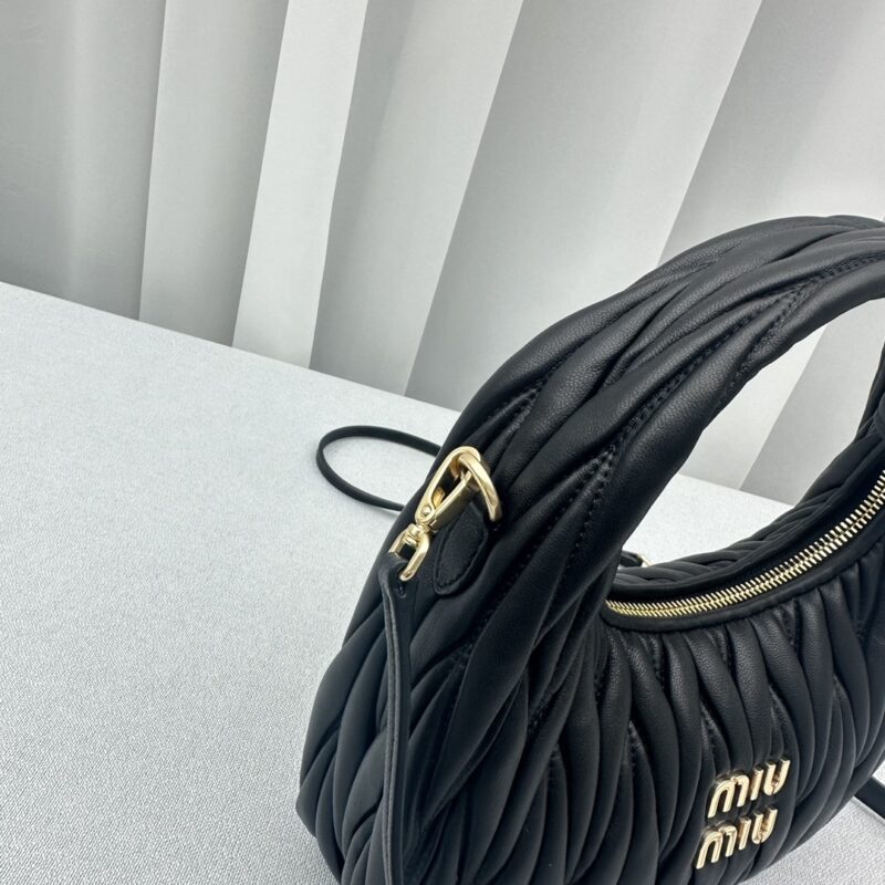 20230411_i1681186708_234_3 Replica Miu Miu Wander Black - Image 3