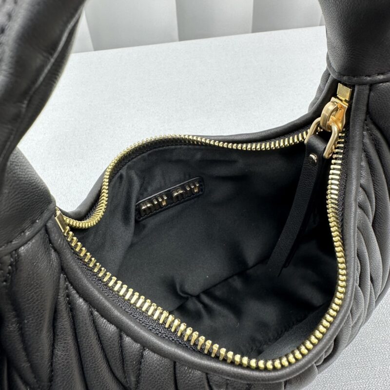 20230411_i1681186708_4053_5 Replica Miu Miu Wander Black - Image 7