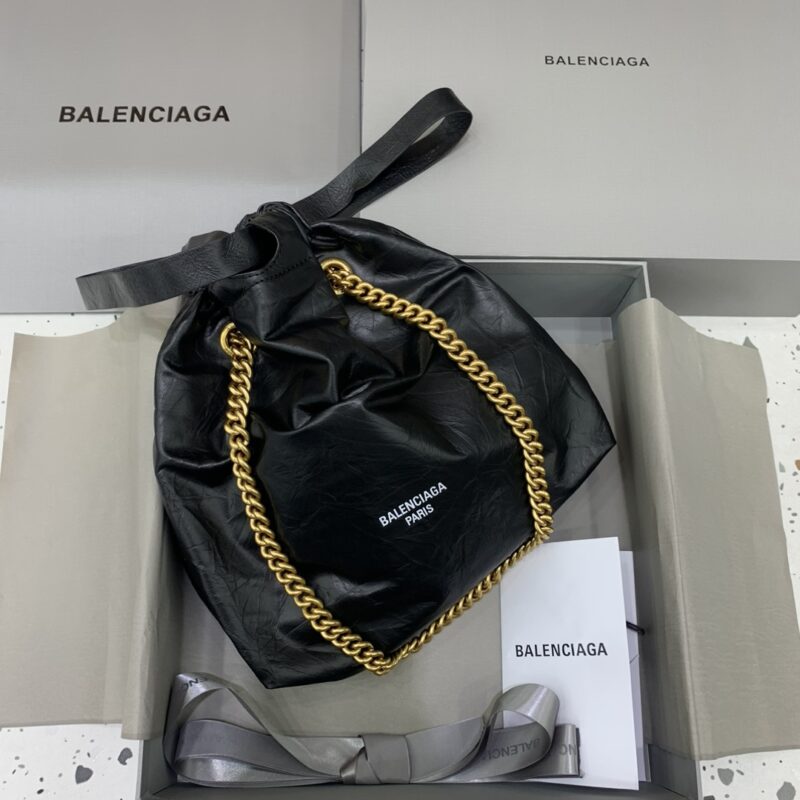 20230417_i1681701042_9481_0 Replica Balenciaga Crush Small Tote Black