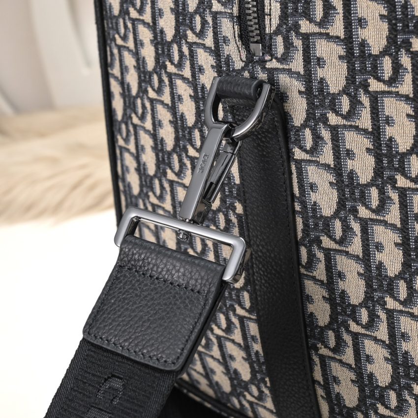 20230516_i1684170048_7708_5 Replica Dior Jacquard Lingot 50 - Image 8