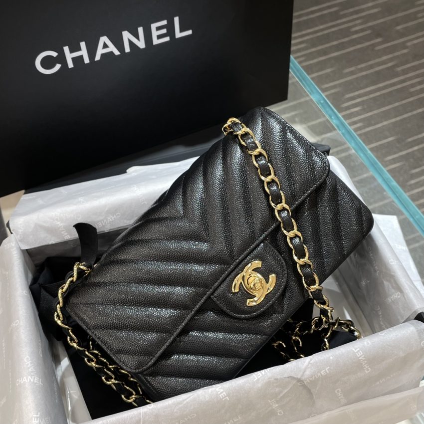 20230621_i1687325332_3682_8 Replica CHANEL Classic Flap V 20cm - Image 2