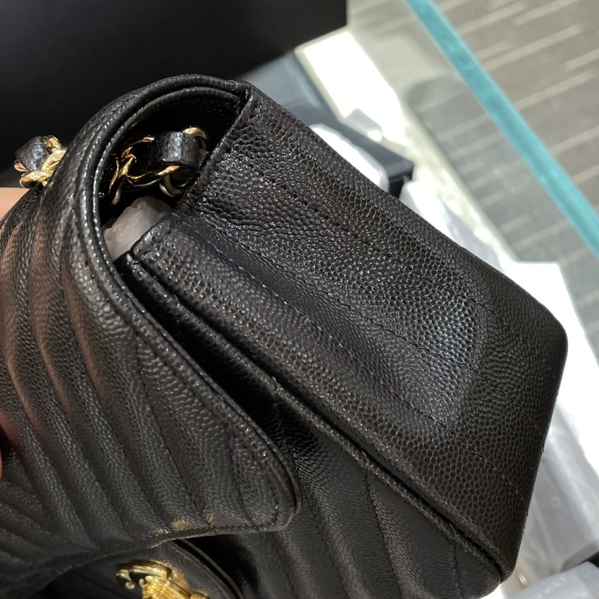 20230621_i1687325332_7371_2 Replica CHANEL Classic Flap V 20cm - Image 6