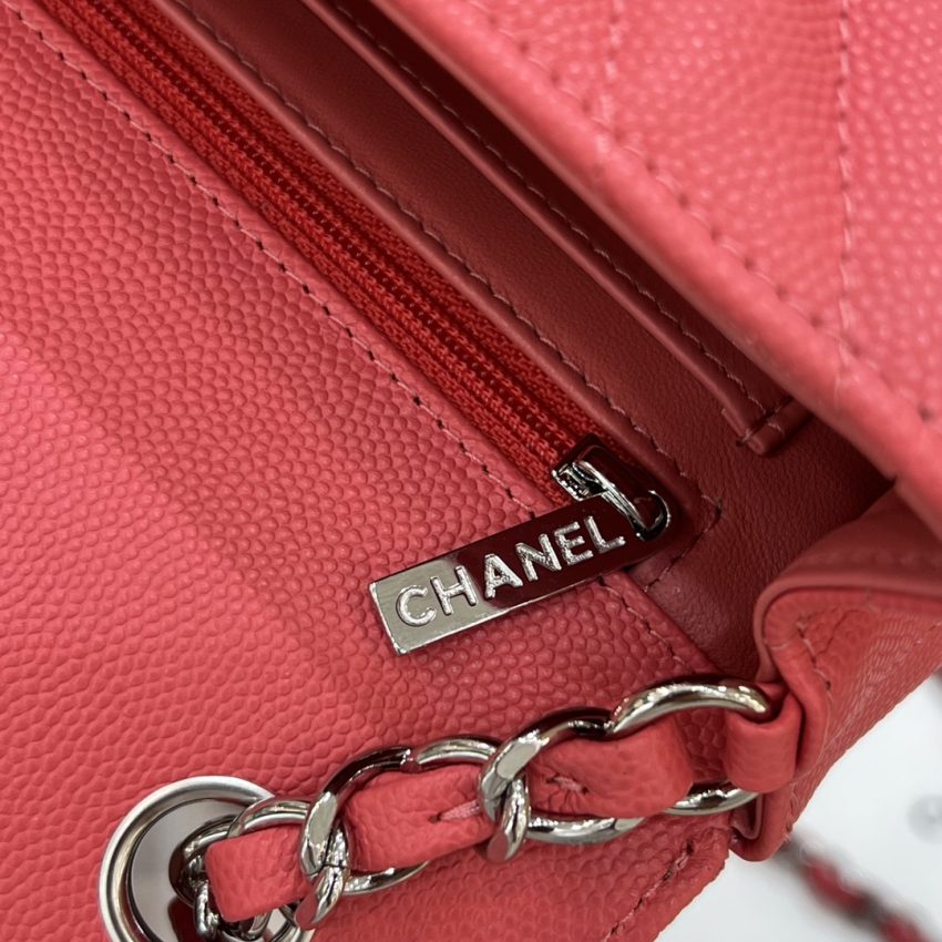 20230625_i1687672969_4754_6 Replica CHANEL Classic Flap V 20cm - Image 9