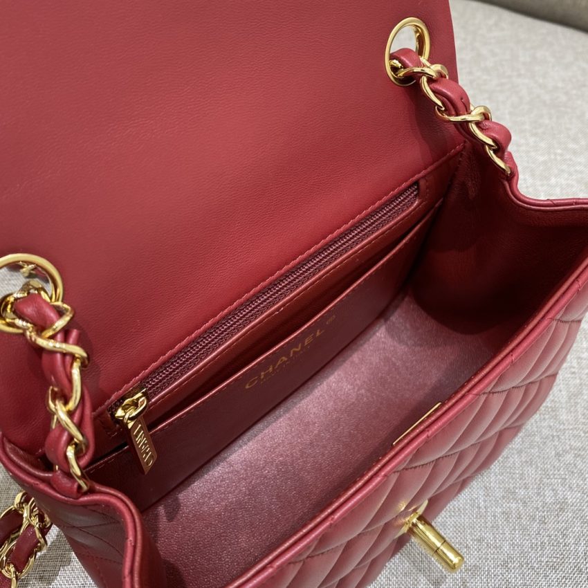 20230711_i1689083742_9920_7 Replica CHANEL Classic Flap 17cm Red - Image 9