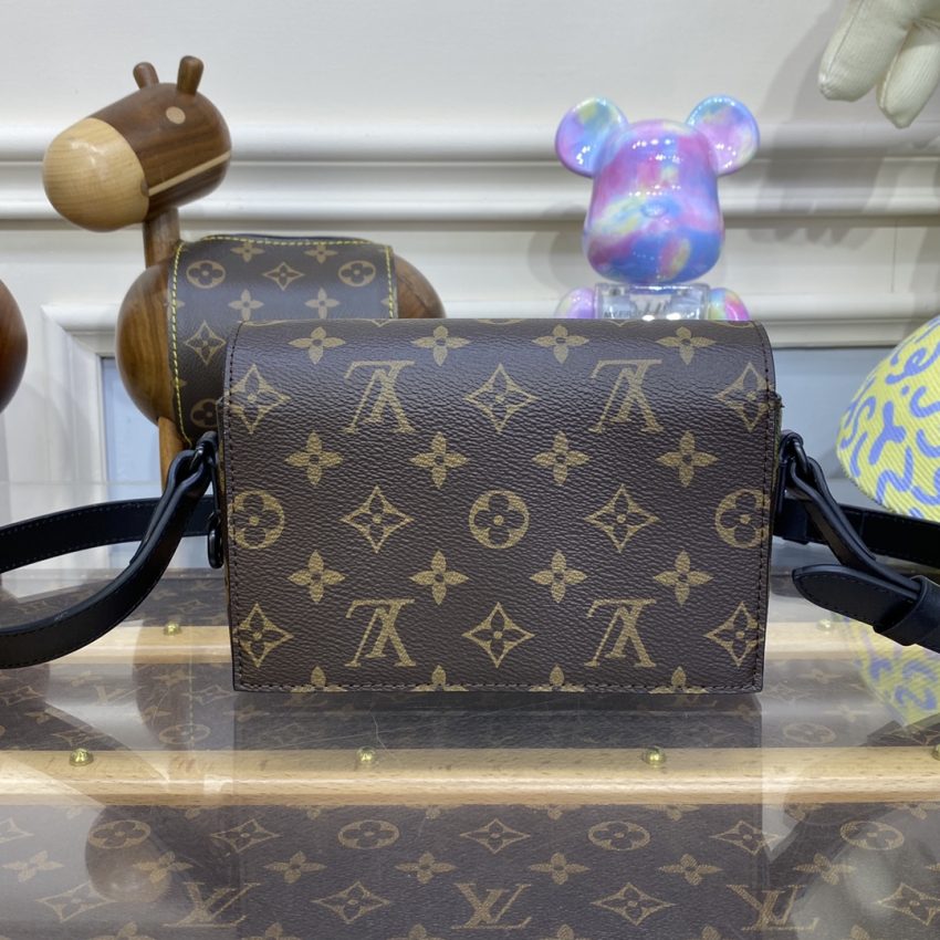 20230715_i1689419822_4508_1-2-2 Replica Louis Vuitton Steamer Wearable Wallet Brown&Yellow - Image 4