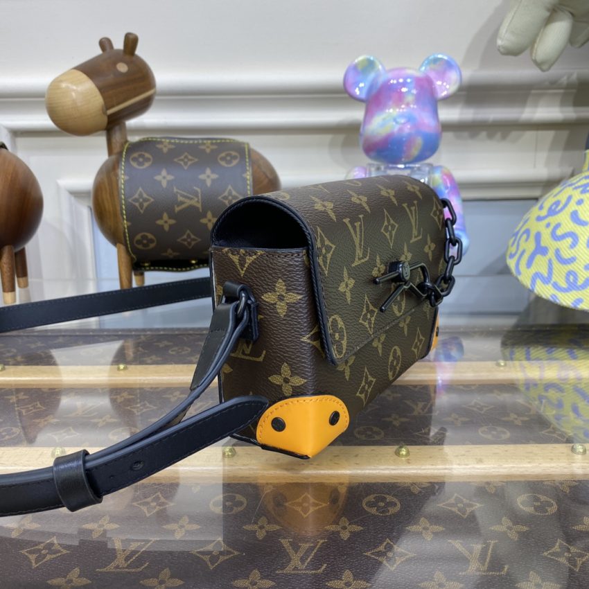 20230715_i1689419822_9097_2-2-2 Replica Louis Vuitton Steamer Wearable Wallet Brown&Yellow - Image 9